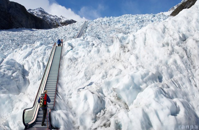 ranpa_escalator.jpg